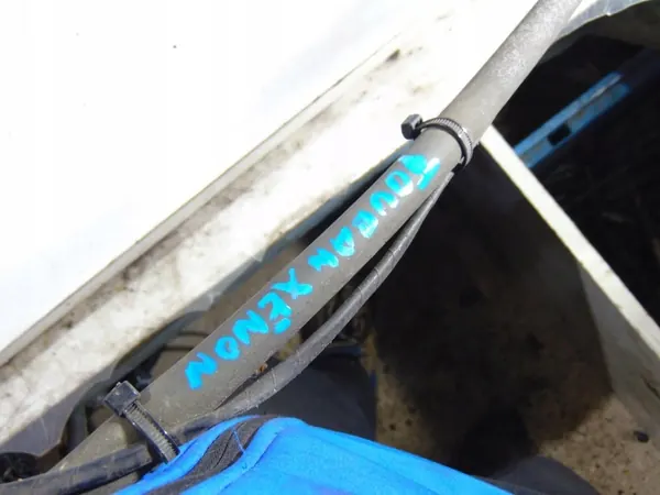 Manguera Lavafaros Xenon para VW Touran I - Usado image 5