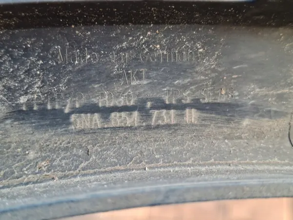 VW Tiguan II Para-lamas dianteiro esquerdo OEM 5NA851731H image 9