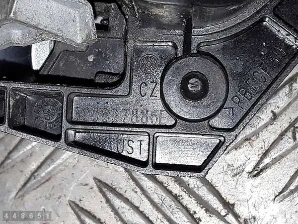 Takaoikea ovenkahva VW PASSAT B6 3C0837886E image 5