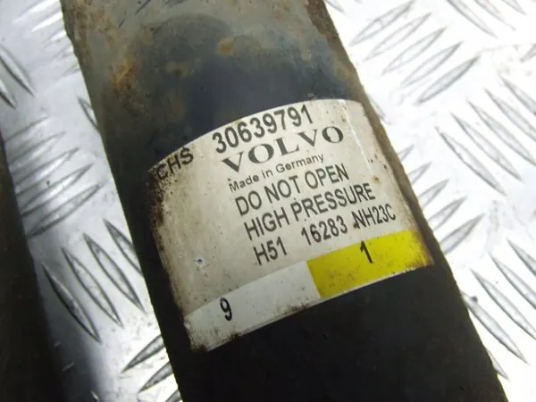 VOLVO XC90 Ammortizzatori Posteriori Set 30639791 image 8