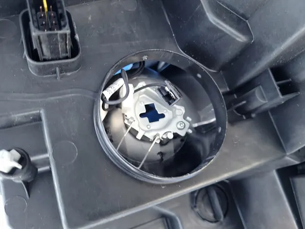 OPEL Combo E Rechter Koplamp 9816825480 image 7