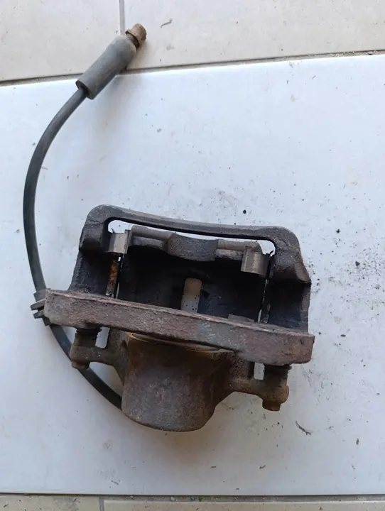 Opel Insignia A Vorderer Linker Bremssattel 13279638 image 6