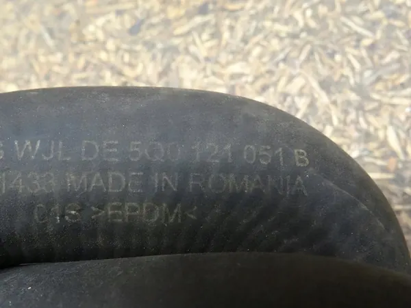 AUDI A3 8V GOLF VII LEON III 1.6 TDI Pumpuputket 5Q0122101BL image 3