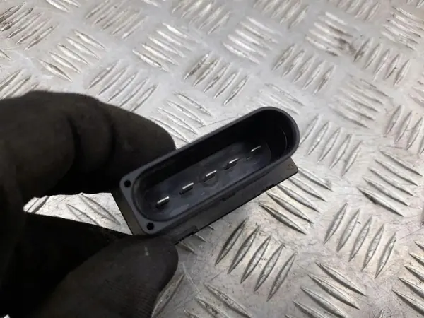 Contrôleur de Pompe à Carburant AUDI A6 C6 4F1906093A image 4