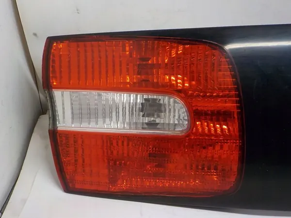 Guarniçao Portinhola Volvo V40 OEM 30632612 HQI image 10