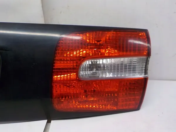 Guarniçao Portinhola Volvo V40 OEM 30632612 HQI image 9