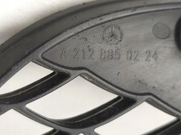 Mercedes W212 AMG framvänster grill OEM A2128850224 image 5