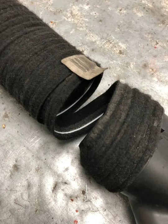 Luchtinlaatpijp Mercedes W212 AMG A6420901442 image 2