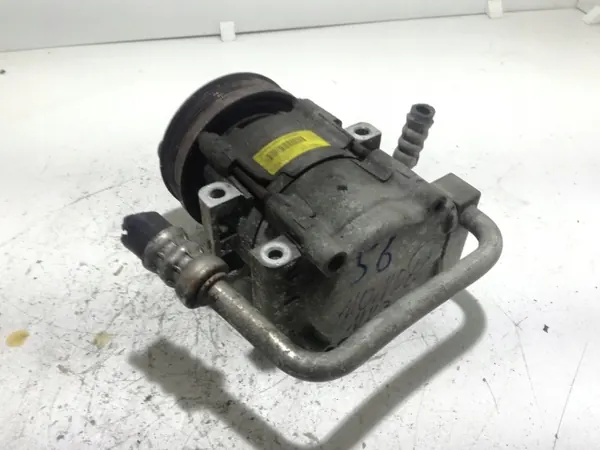 Compressor ar condicionado Ford OE 4S71-19D629-AA, Usado image 2