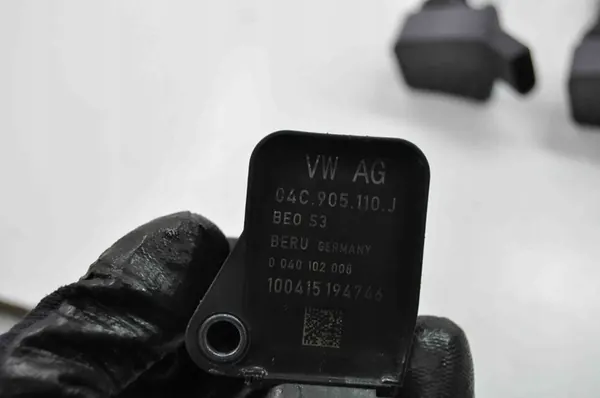 Conjunto de bobinas de ignição VW GOLF VII 1.4L 04C905110J image 2