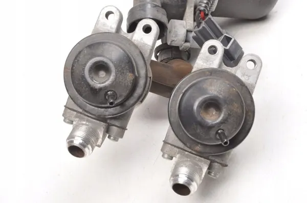 Aston Martin Luftpump OEM 6G33-9F491-AA Begagnad image 4