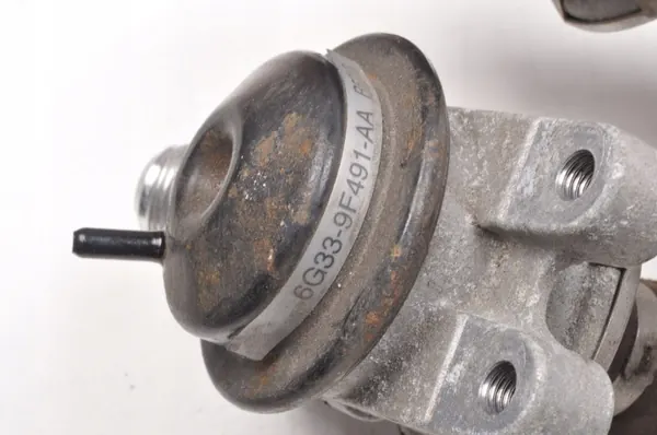 Aston Martin Luftpump OEM 6G33-9F491-AA Begagnad image 7