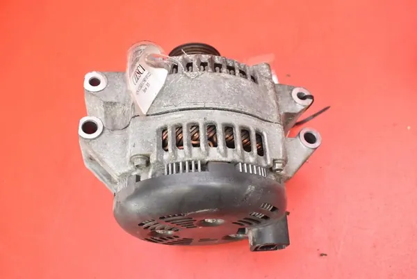 Generaattori BMW X5 F15 3.0i 2013-2018 OEM 7616119-04 image 7