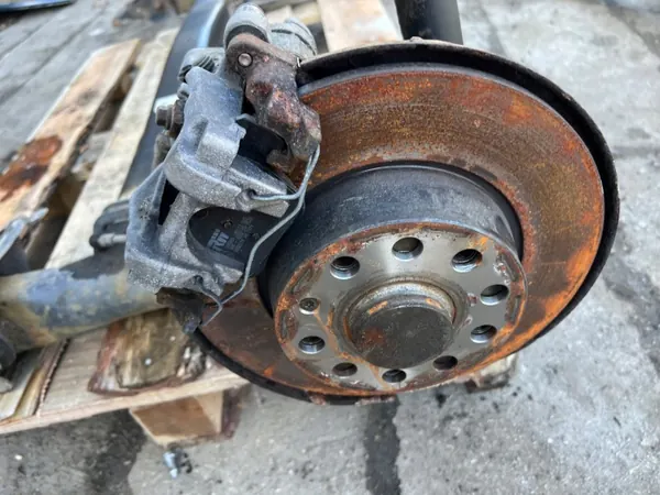 Hinterachsschwinge OEM 5Q0501049BA für VW Golf VII image 4