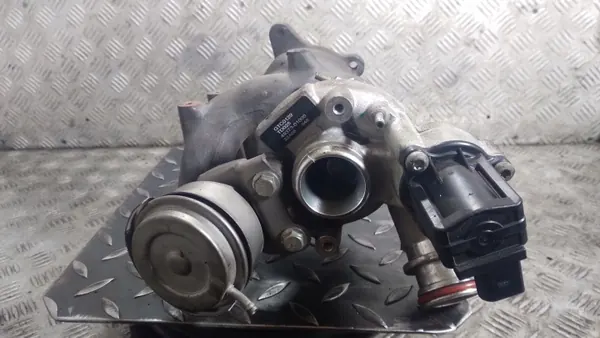 Turbo OEM 49373-01000 för VW Golf 5 - Begagnad image 4