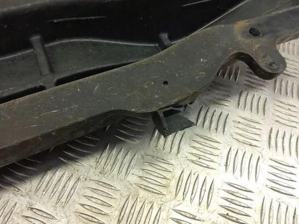 SUPPORTO PARAURTI POSTERIORE HYUNDAI I30 II HB OEM 86631-A6000 image 9