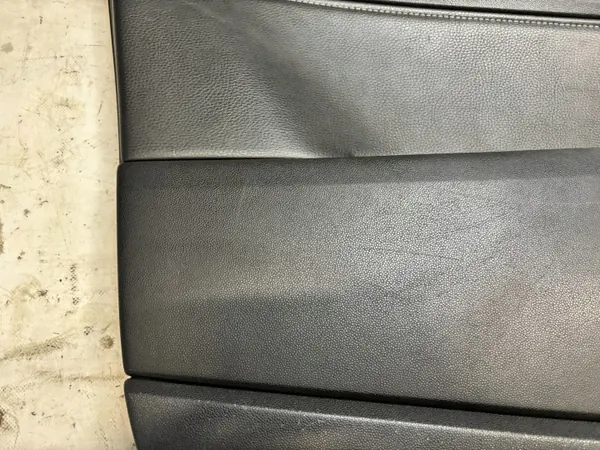 Gebruikt Linker Voorportier Bekleding OEM 13221167 Opel Astra H image 3