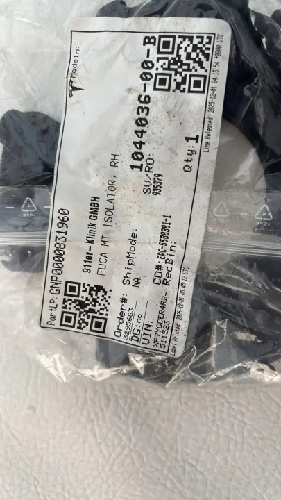 Tesla Model 3 Silentbloco Amortecedor Dianteiro Direito OEM 1044036-00-B image 3