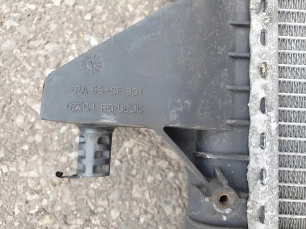 Radiador de agua VW T5 7H0121253J image 10