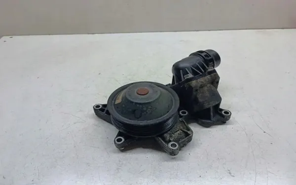 Bomba de água BMW OE 4738428 - Usada image 2