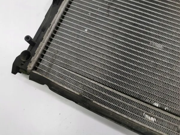 BMW Vattenkylare OEM 780153703 för 1-serien image 6
