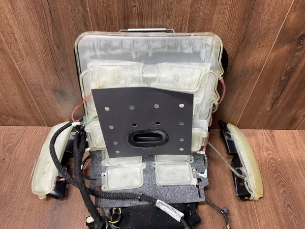 CK52611H50AE Framstols Massageapparat Höger Range Rover L405 image 4