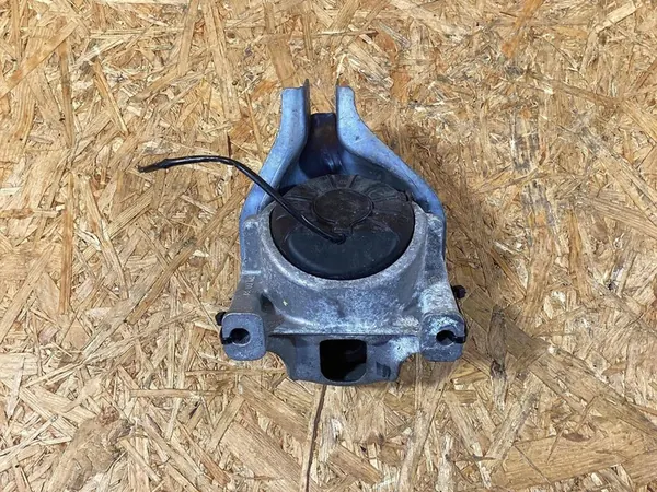 AUDI 80 B4 Engine Mount 8A0199381A + Cushion 8A0199382 image 3