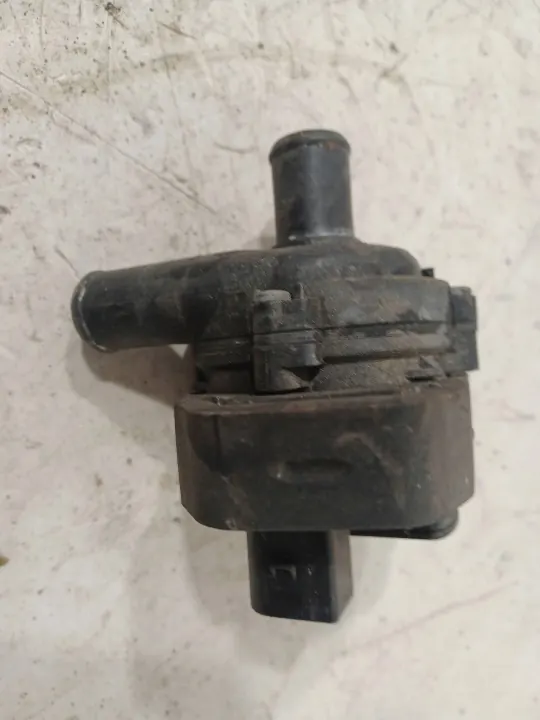 Begagnad vattenpump OEM A2118350028 för Mercedes image 3