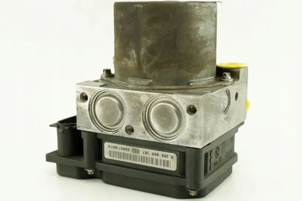 Renault ABS-pump OEM 8200344606 - Begagnad image 3