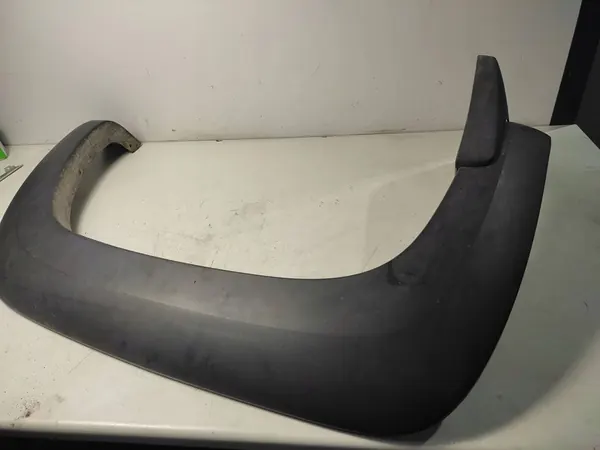 Garniture d'aile arrière Chevrolet Colorado image 2