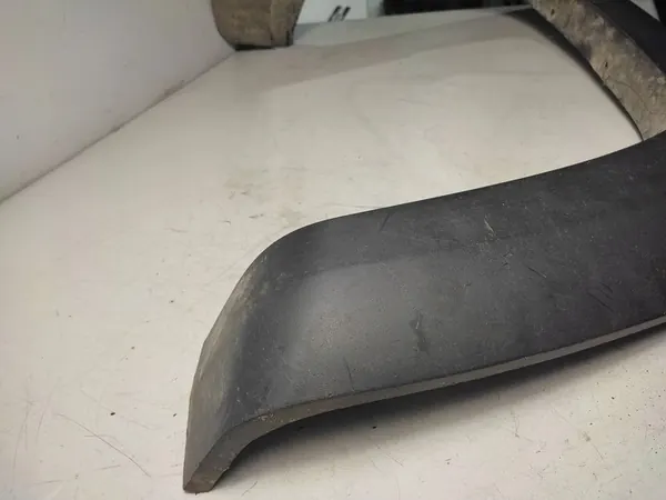 Garniture d'aile arrière Chevrolet Colorado image 4