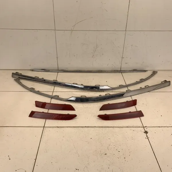 OEM 8523652365236542365423 Set Bakre Stötfångarlistor VW Passat B8 image 2