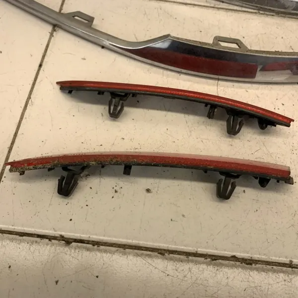 OEM 8523652365236542365423 Set Bakre Stötfångarlistor VW Passat B8 image 7