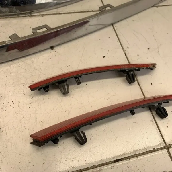 OEM 8523652365236542365423 Set Bakre Stötfångarlistor VW Passat B8 image 8