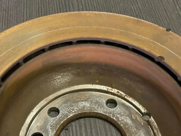 Gebruikte remschijven achter OEM 7L5615601 Porsche Cayenne II image 3