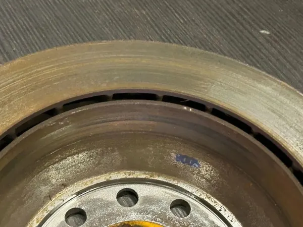 Gebruikte remschijven achter OEM 7L5615601 Porsche Cayenne II image 4