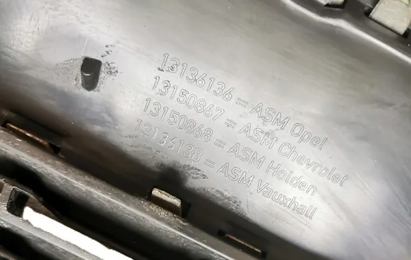 OPEL ZAFIRA B Grill 13136136 image 4