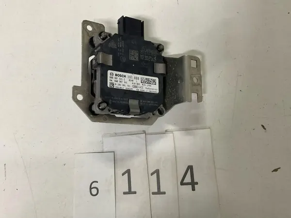 Sensor Radar Distronic Audi OE 8W0907541C Usado image 3