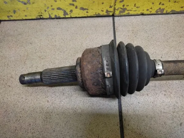 Chrysler Pacifica linker achter halve as OEM P05110028AA image 3