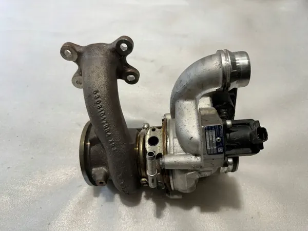 Turbocompressor Volvo OE 32257802 Usado - Encaixe Direto image 2