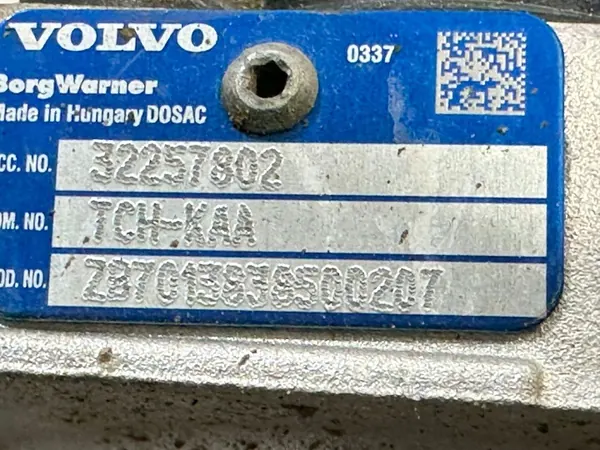Turbocompressor Volvo OE 32257802 Usado - Encaixe Direto image 7