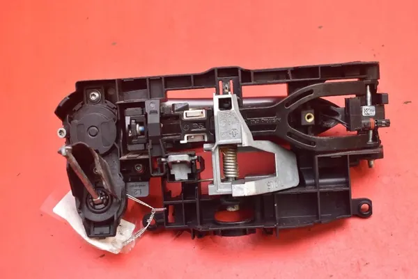 Vasen Etuoven Kahva A17 Kromi BMW F10 F11 13-17 image 2