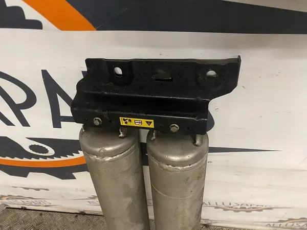 Tanque de ar de suspensão DODGE RAM V1500 19-23 5.7 HEMI 68264595AB image 4