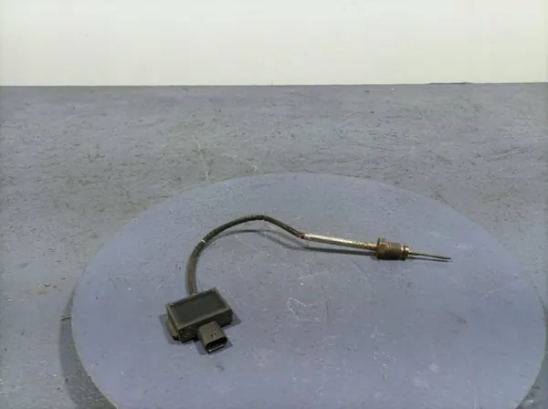 Mercedes Uitlaattemperatuursensor OEM A0009059711 image 2