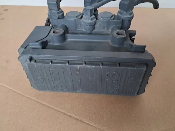 Begagnad EBS-modulatorventil OEM K084613 K034612 image 6