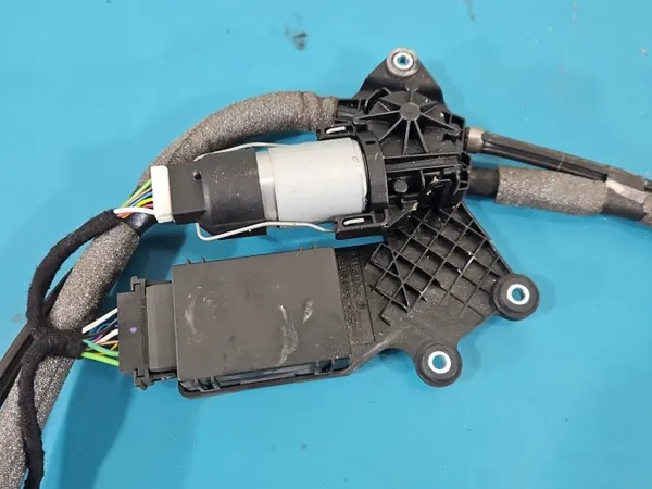 Store Vitre Arrière Droit OEM IMPRK1533093 Maserati image 7
