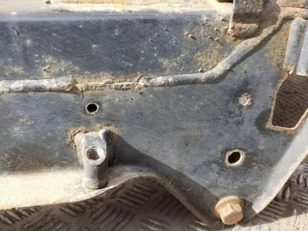 Volvo V60 2012 Taka-apukehys OEM T033A image 8