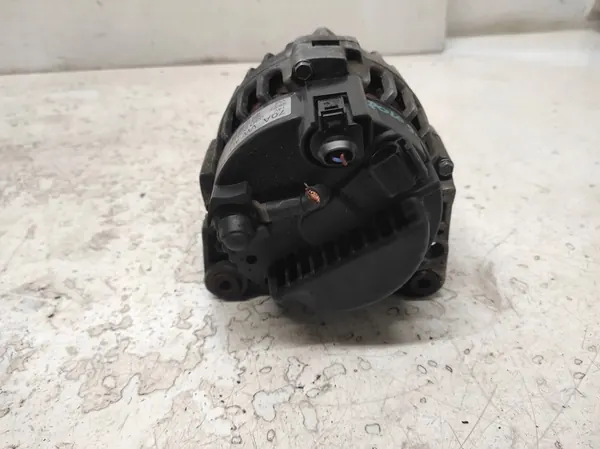 VW Polo 4 IV 9N Lift 05- 1.2 Alternator image 4