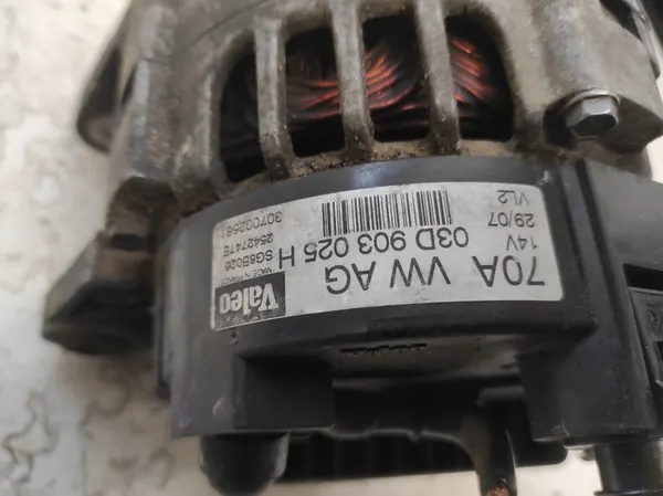 VW Polo 4 IV 9N Lift 05- 1.2 Alternator image 5