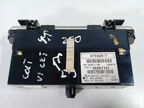 Mitsubishi Colt 6 näyttöruutu OEM M1S231 DOM 00019365 image 5
